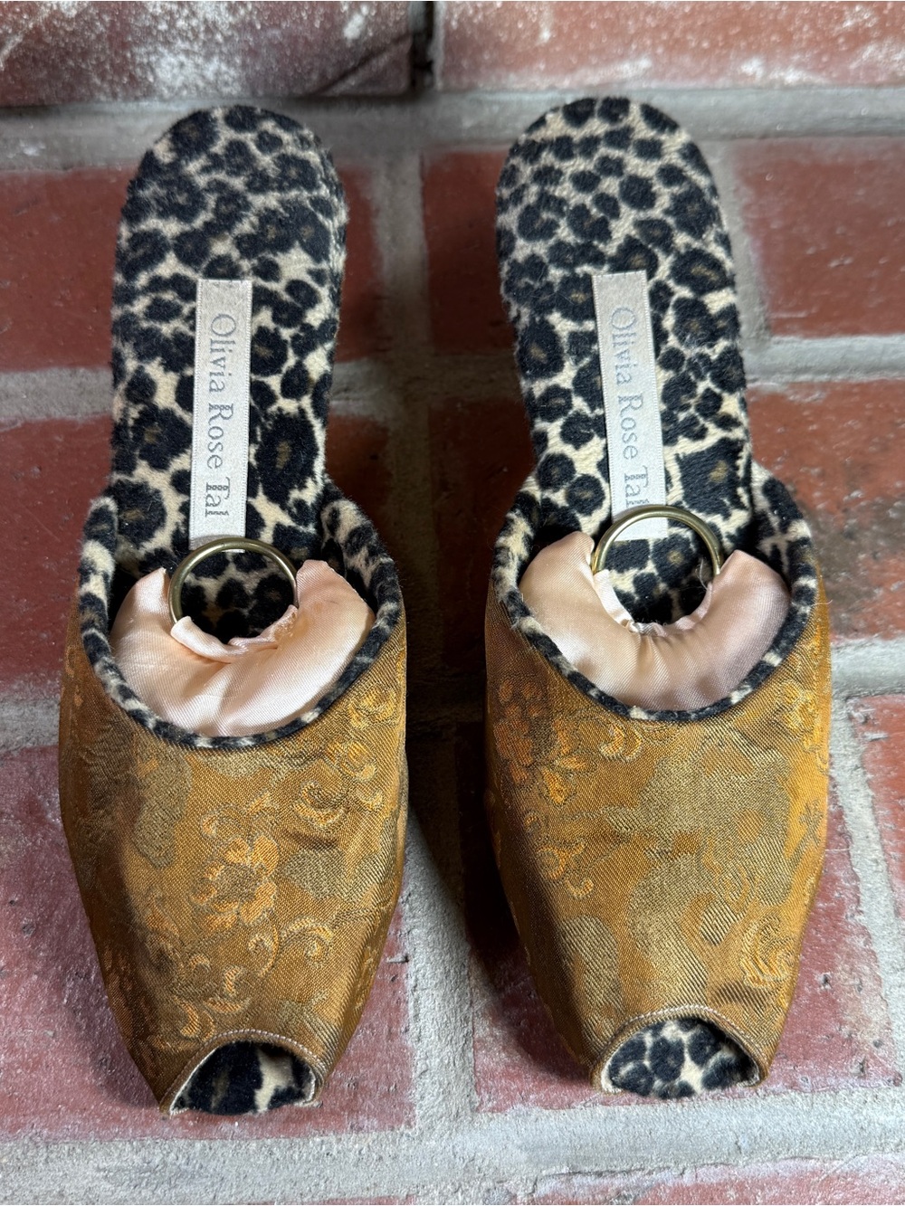 Vintage Olivia Rose Tal Y2K Leopard Brocade Peep Toe Wedge Mules – Size M, US 6
